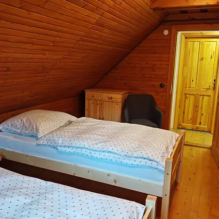 Korso V Súkromí So Záhradou 1200m2 Casa de Férias *