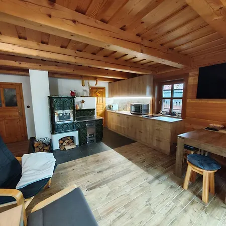 Korso V Sukromi So Zahradou 1200m2 Terchova