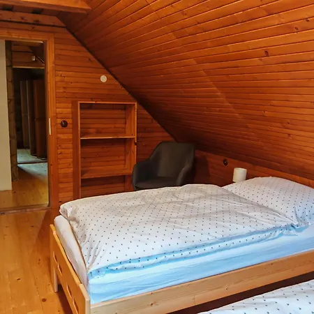 Casa de Férias Korso V Súkromí So Záhradou 1200m2