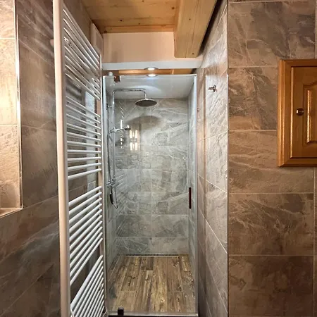 Casa de Férias Korso V Súkromí So Záhradou 1200m2